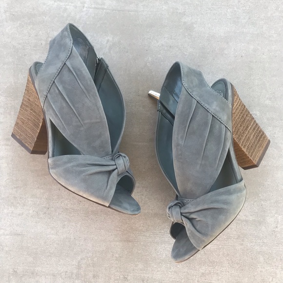 kerra sandal vince camuto